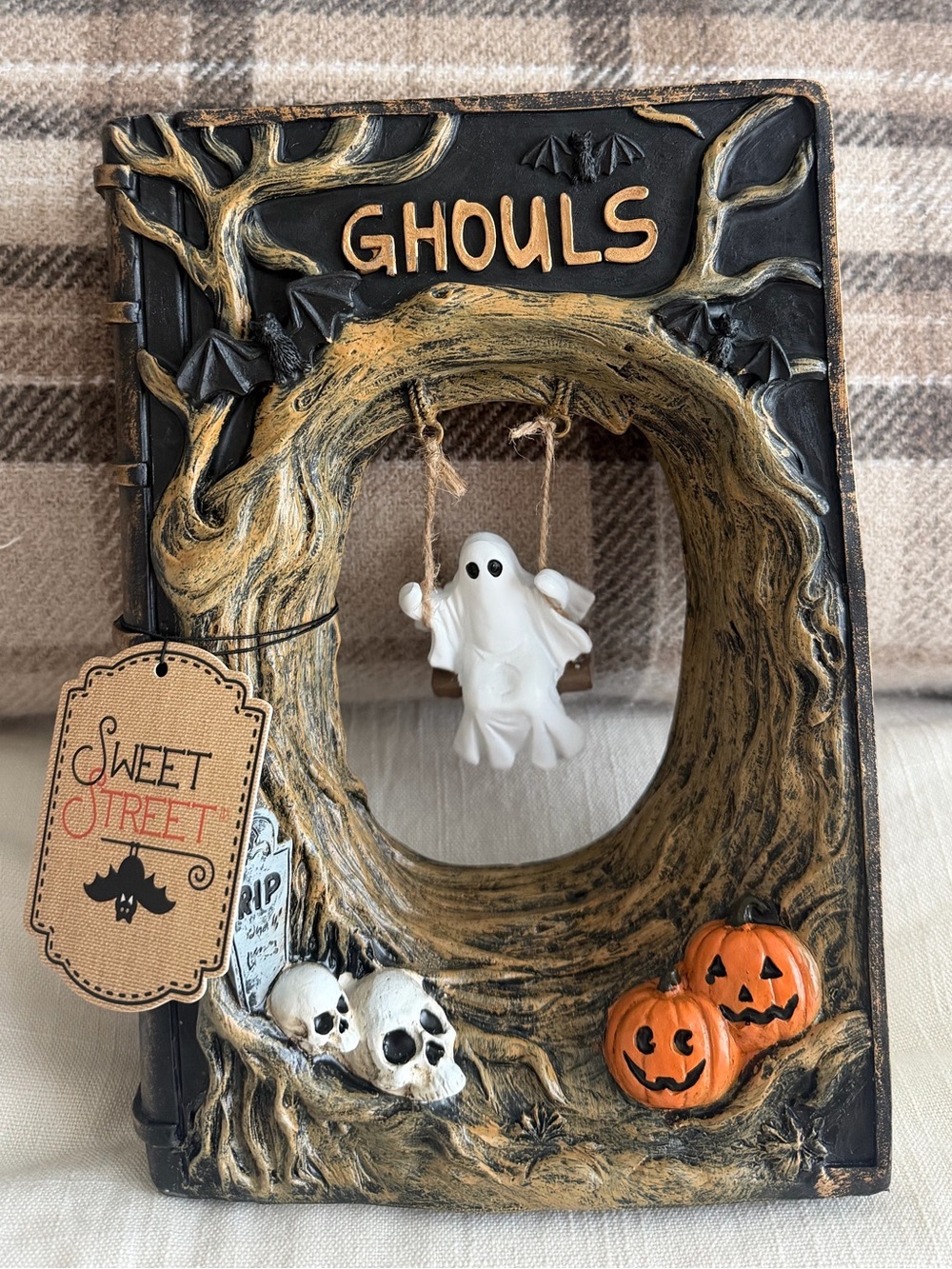 HomeGoods Ghouls Halloween Tree Frame book with Swinging Ghost - Black & Orange